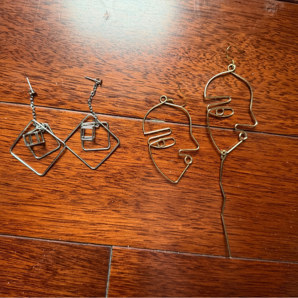 Modern Abstract Wire Earring